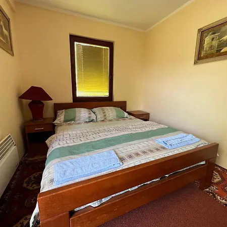 By Expert Vrelo Bosne Villa Vruci